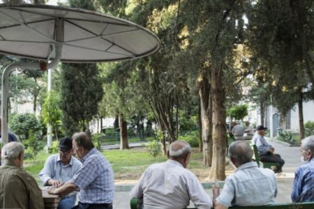 رنگ خطر جمعیتی در مازندران؛ افزایش سالمند و کاهش فرزندآوری 