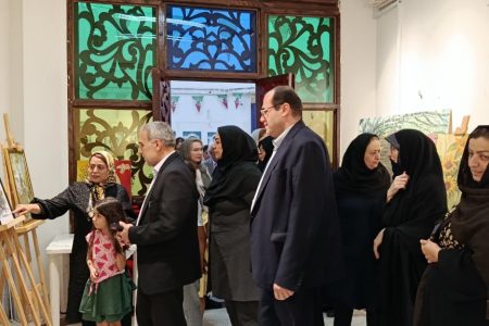 نمایشگاه نقاشی مریم نجفیان در بهشهر؛ پیوند خلاقیت و هنر
